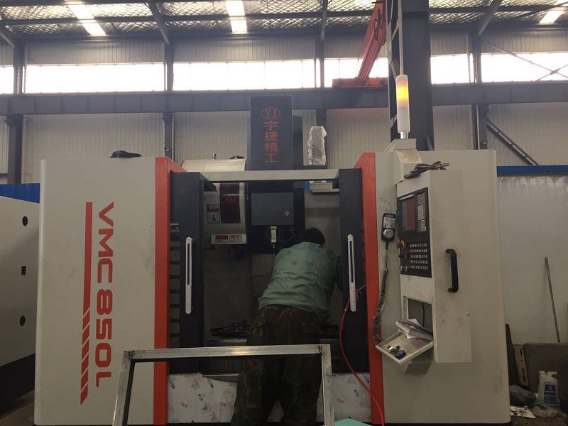 数控加工中心（001）.jpg